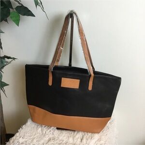 Tanger Outlets black/carmel color tote New